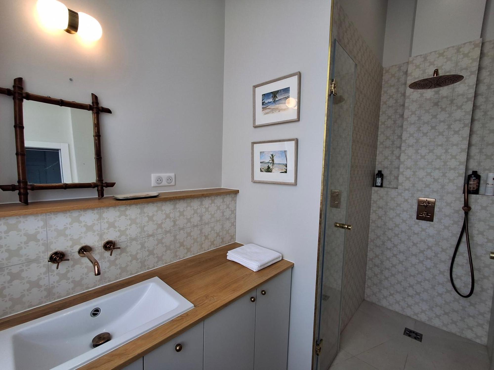 Sejour Chic En Art Deco