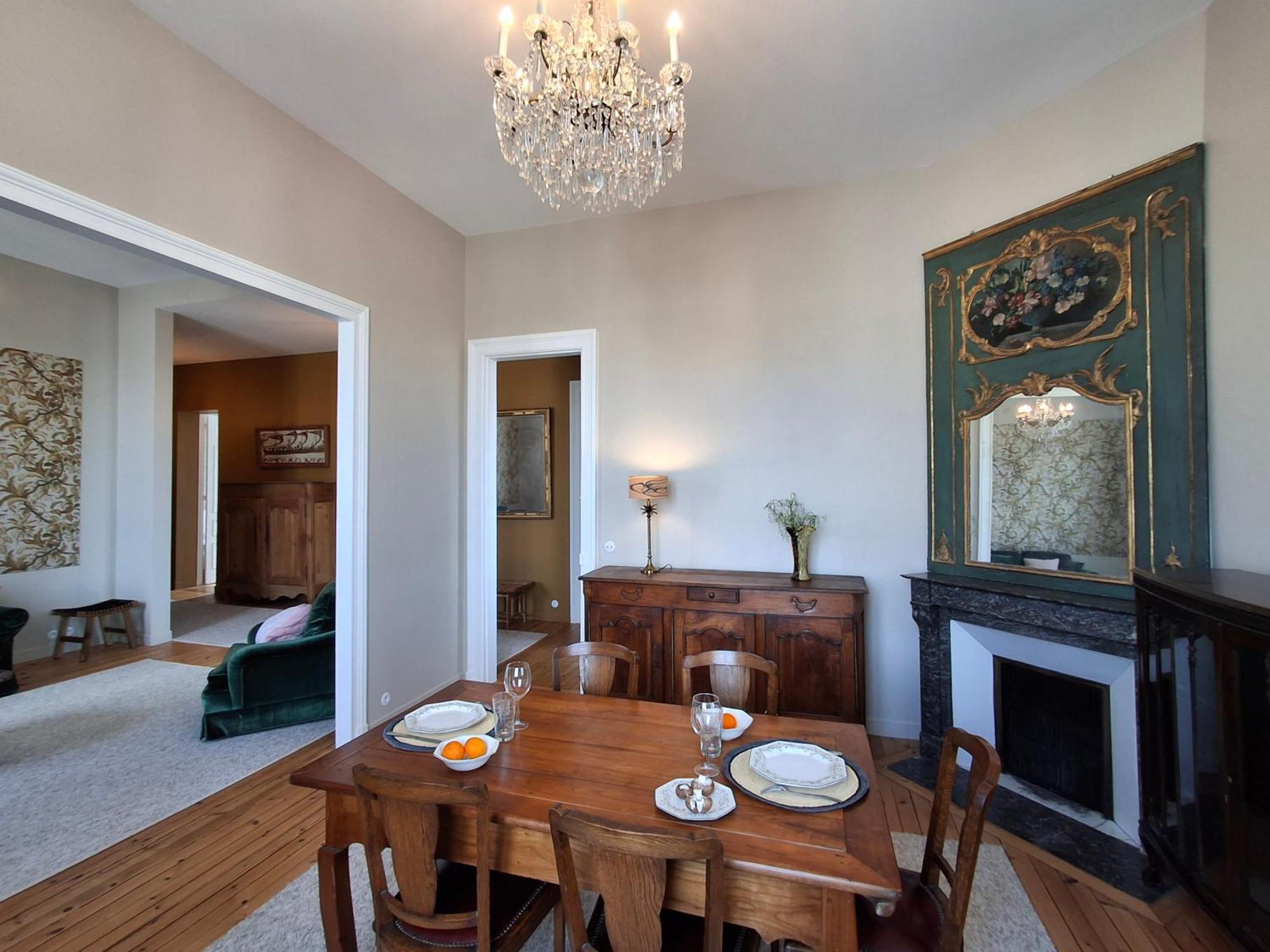 Sejour Chic En Art Deco Apartamento